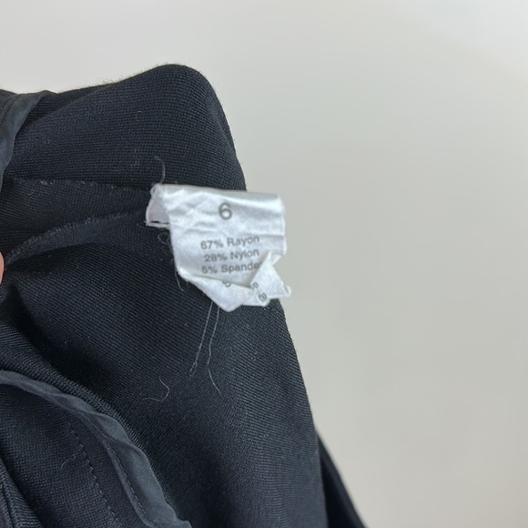 Cabi Woman’s Size 6 Skirt Ponte Knit Stretch Black Zipper Back - Picture 7 of 7